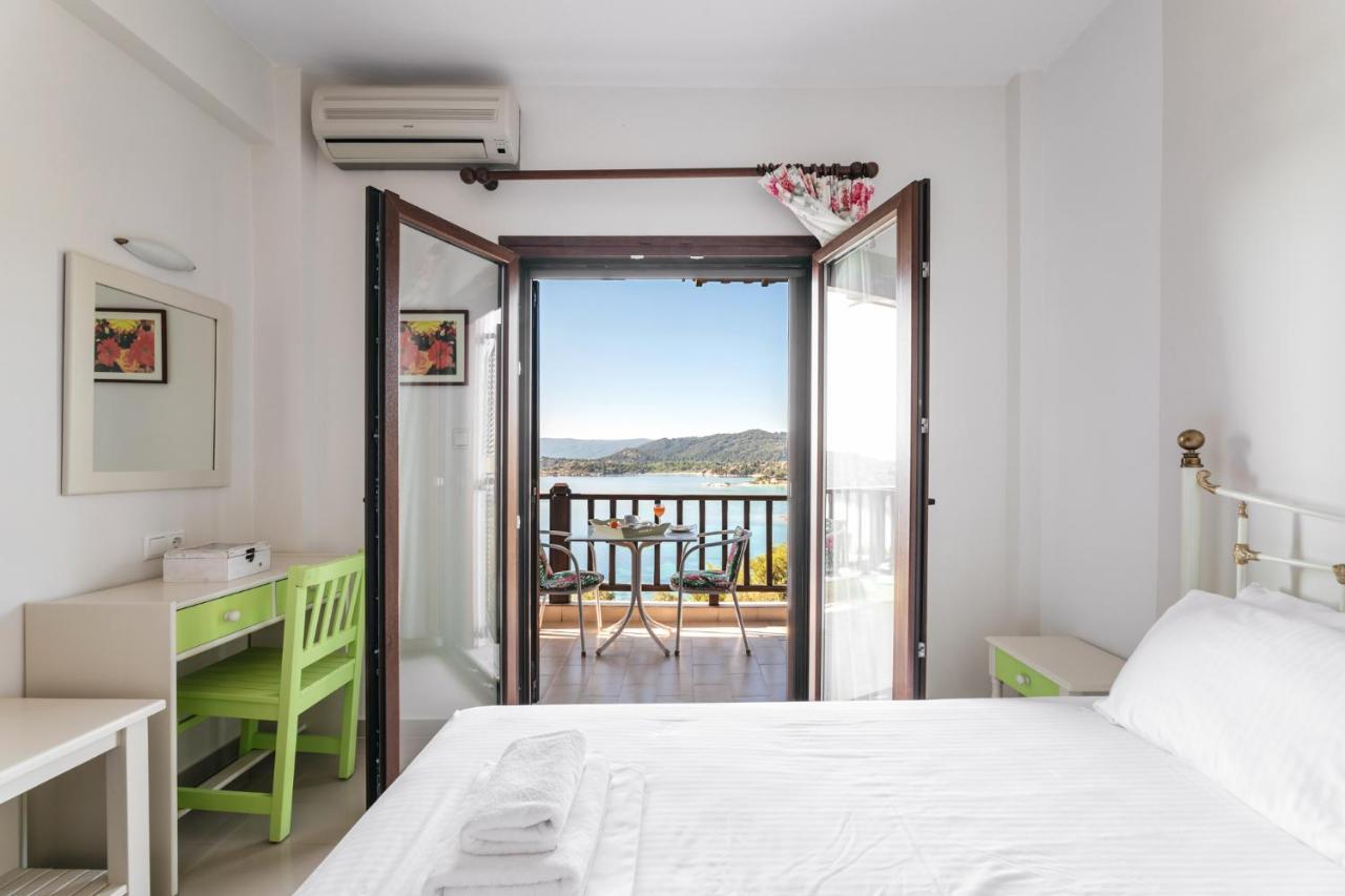 Theoxenia Apartments Ormos Panagias Buitenkant foto