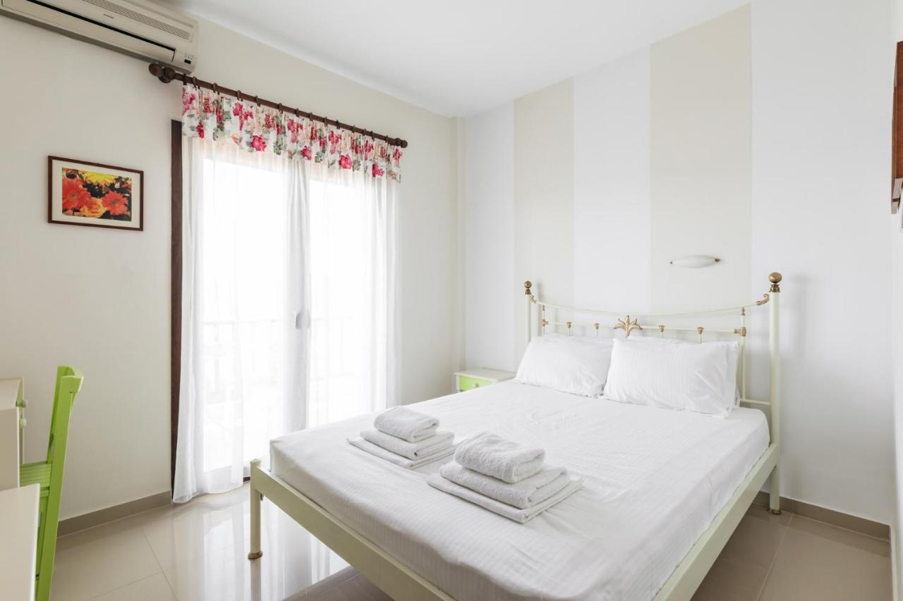 Theoxenia Apartments Ormos Panagias Buitenkant foto