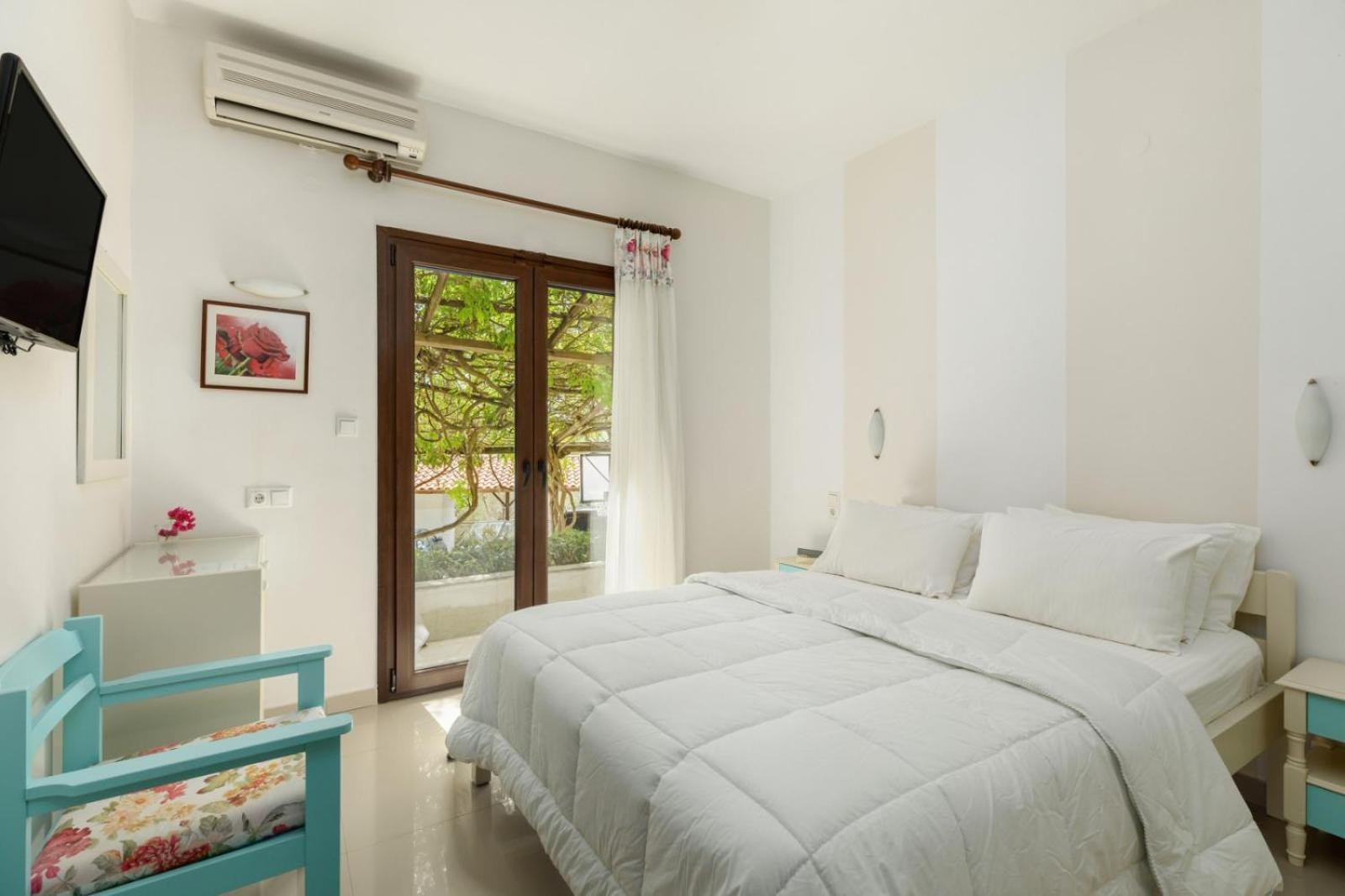 Theoxenia Apartments Ormos Panagias Buitenkant foto